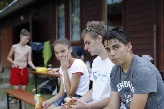 Ukončení sezóny při pádlování na LA loděnici