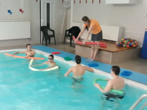Převratné tréninkové metody - bez raket a v bazénu