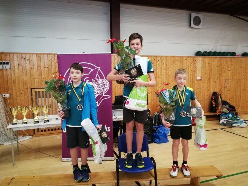 Storge Trophy Tour 2019 – 2x bedna