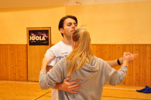 Není nad to pinknout si na Štědrý den