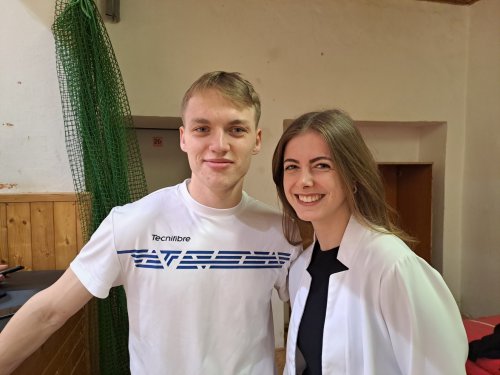 Štědroranní badmintonování 